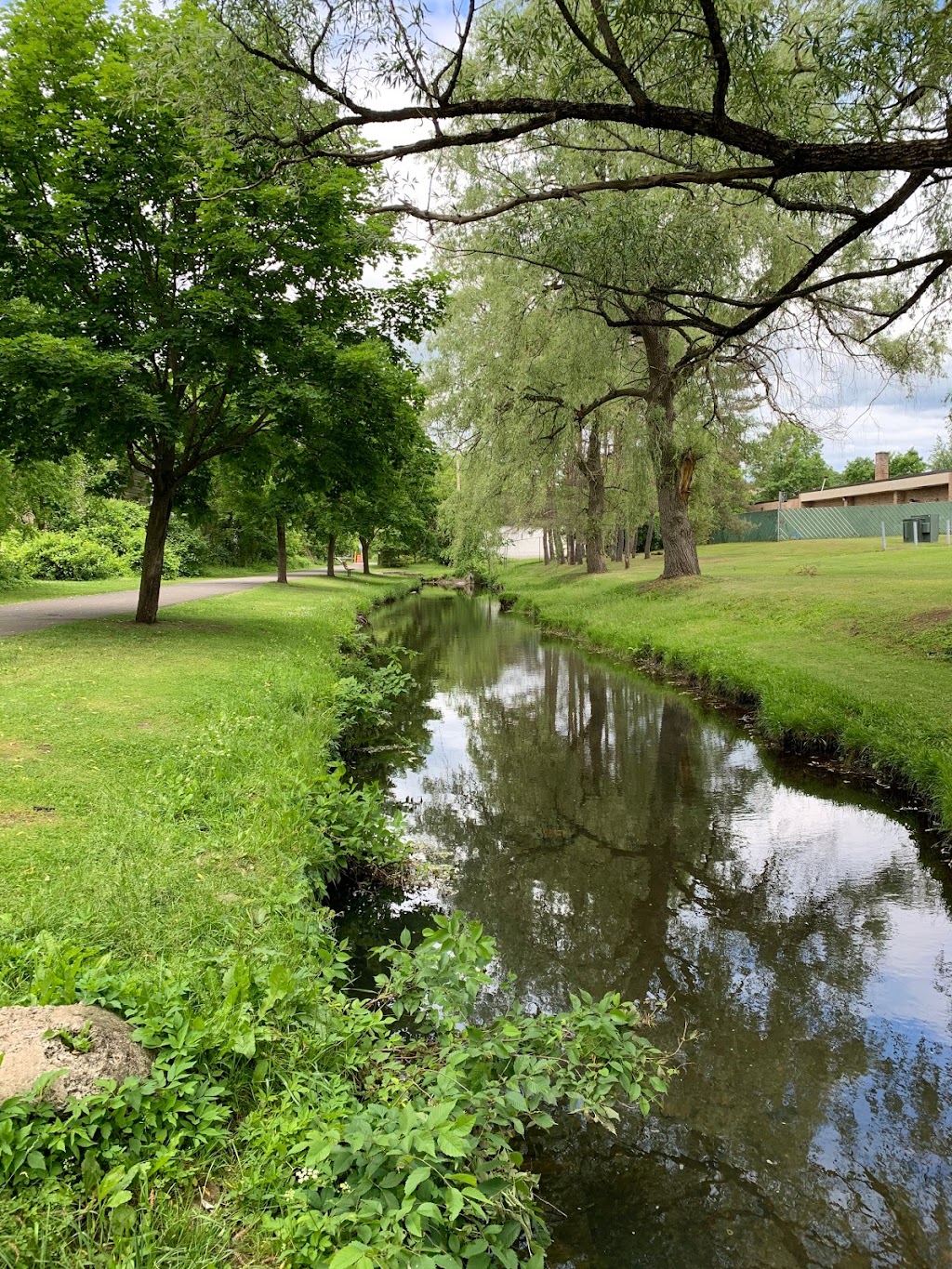 Fonda Johnstown Gloversville Rail Trail Parking | 123 County Rd 154, Gloversville, NY 12078, USA | Phone: (800) 676-3858