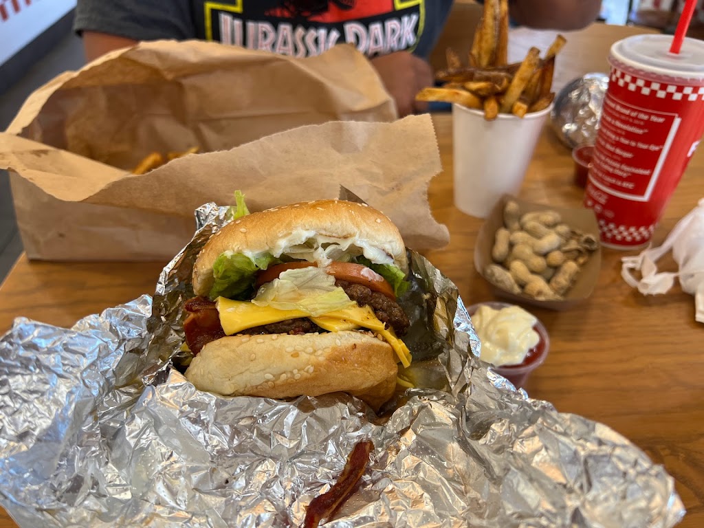 Five Guys | 4245 S Cooper St Suite 151, Arlington, TX 76015 | Phone: (817) 468-6033