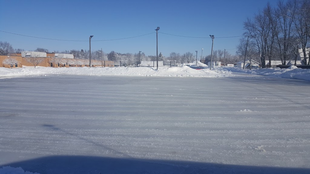 Belle Plaine Ice Skating Rink And Hockey Rink | 210 W Park St, Belle Plaine, MN 56011, USA | Phone: (952) 873-2333