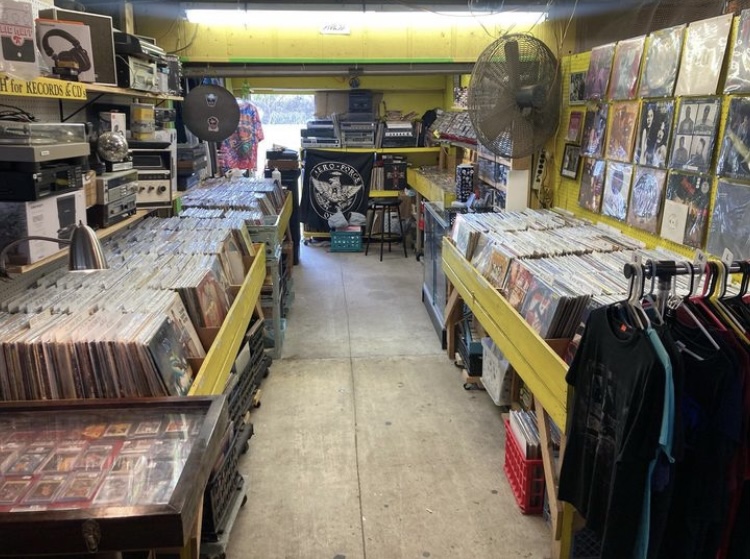 Record Cellar | 4935 W Eau Gallie Blvd #AW32, Melbourne, FL 32934, USA | Phone: (267) 632-2660