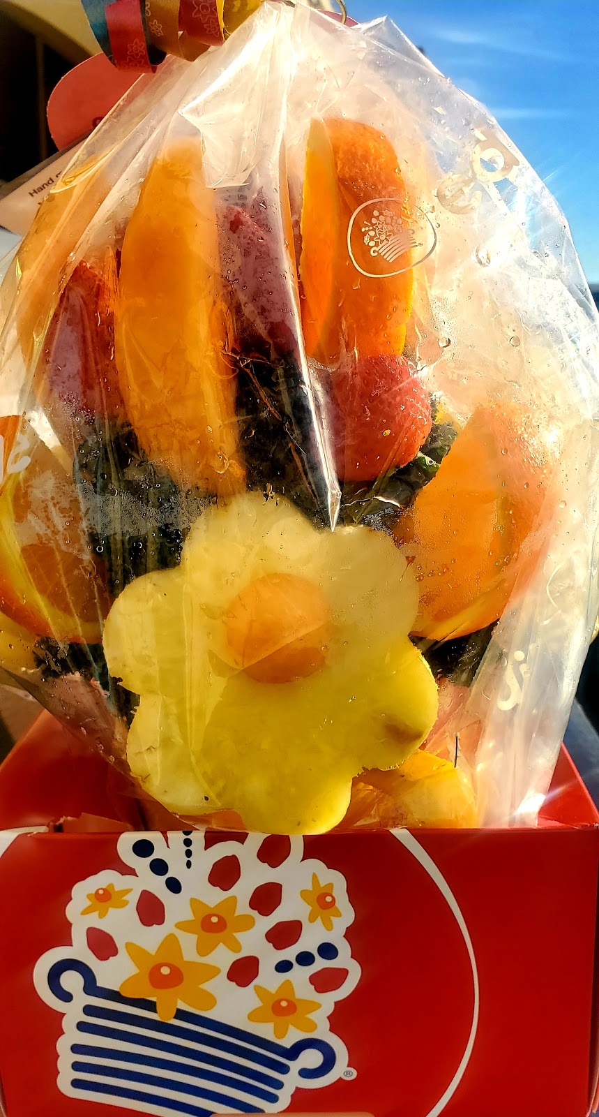 Edible Arrangements | 2654 N Belt Line Rd, Irving, TX 75062, USA | Phone: (972) 255-5900