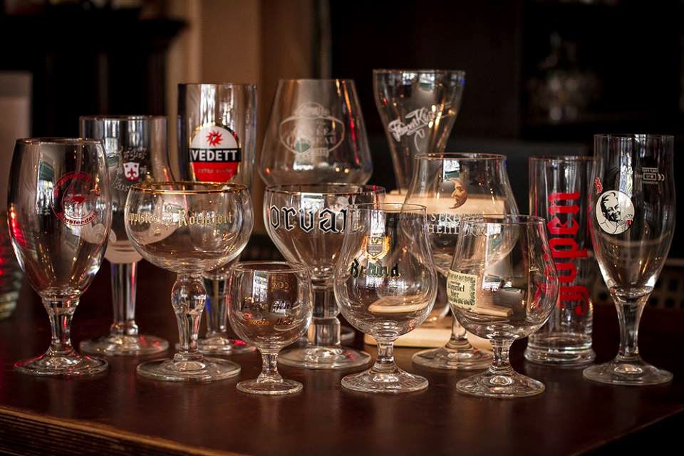 Cafe Gollem Raamsteeg | Raamsteeg 4, 1012 VZ Amsterdam, Netherlands | Phone: 020 612 9444