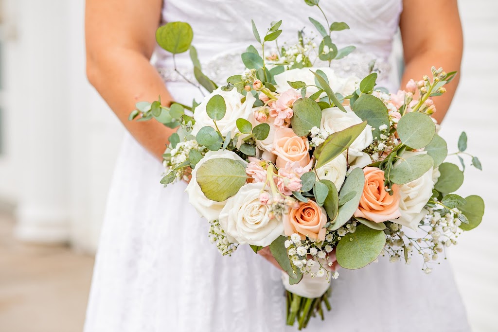 Bouquets By Becky | 7621 Euclid Chardon Rd, Kirtland, OH 44094, USA | Phone: (440) 479-2817