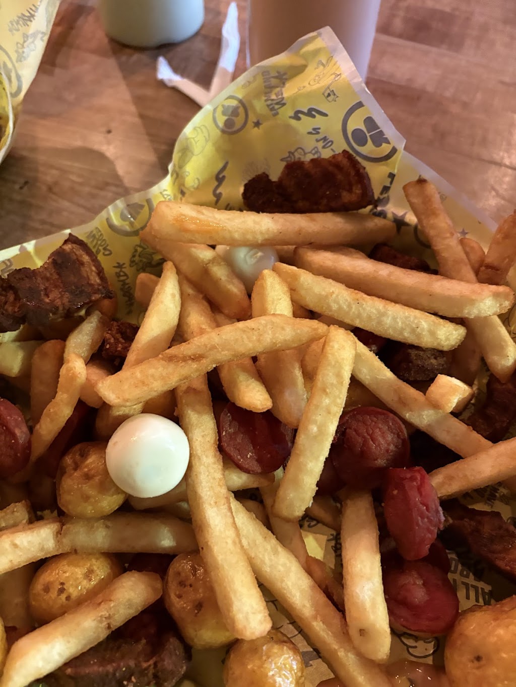 Los Perros | 6828 NW 169th St, Hialeah, FL 33015, USA | Phone: (305) 823-6900