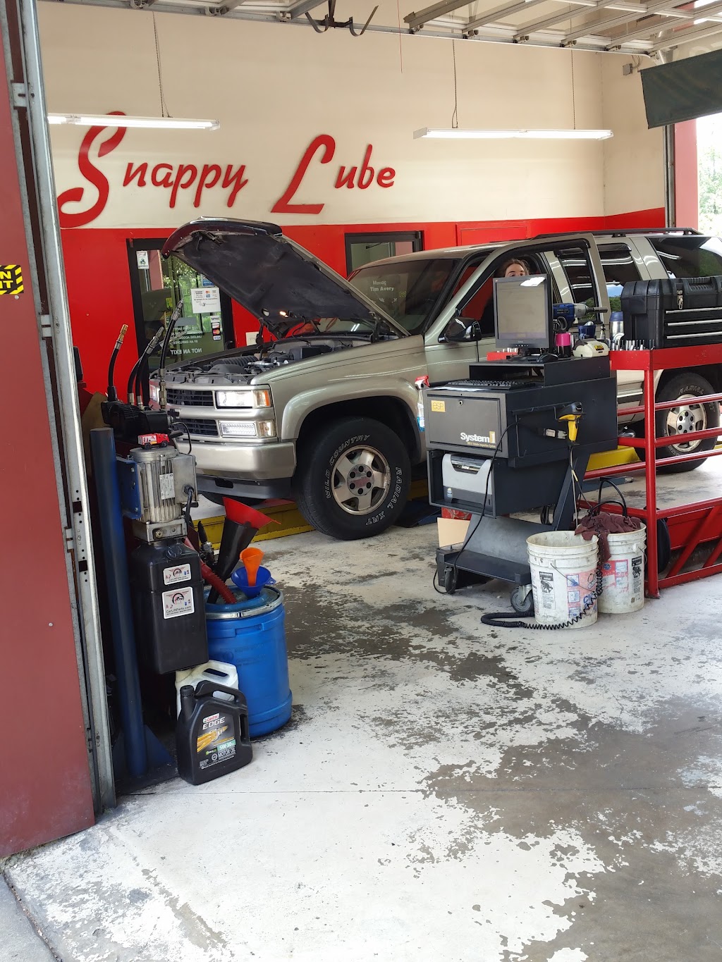 Snappy Lube | 1101 Autumn View Dr, Knightdale, NC 27545, USA | Phone: (919) 266-1997 Snappy Lube | 1101 Autumn View Dr, Knightdale, NC 27545, USA | Phone: (919) 266-1997