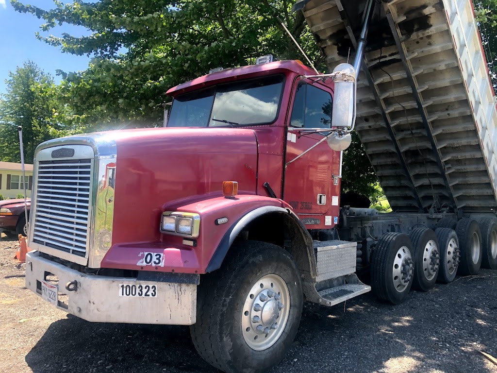 SK & J Trucking & Hauling LLC | 1903 Shawnee Trace Rd, Blanchester, OH 45107, USA | Phone: (513) 560-9981