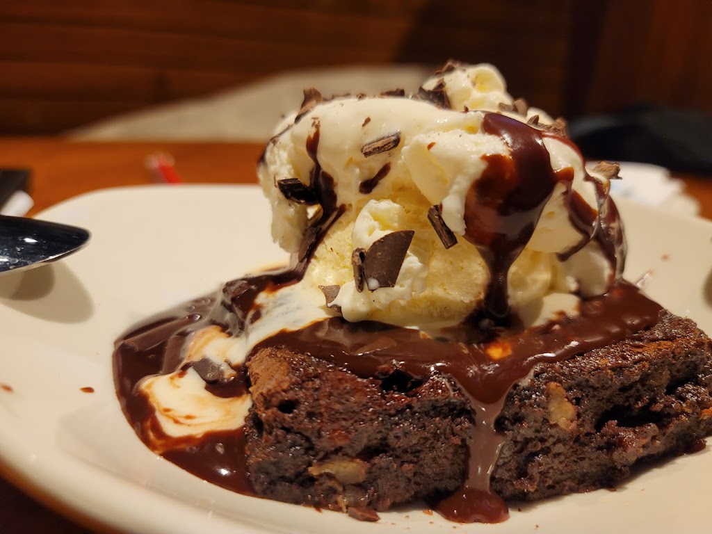 Outback Steakhouse | 3939 Long Beach Rd, Island Park, NY 11558, USA | Phone: (516) 897-8989