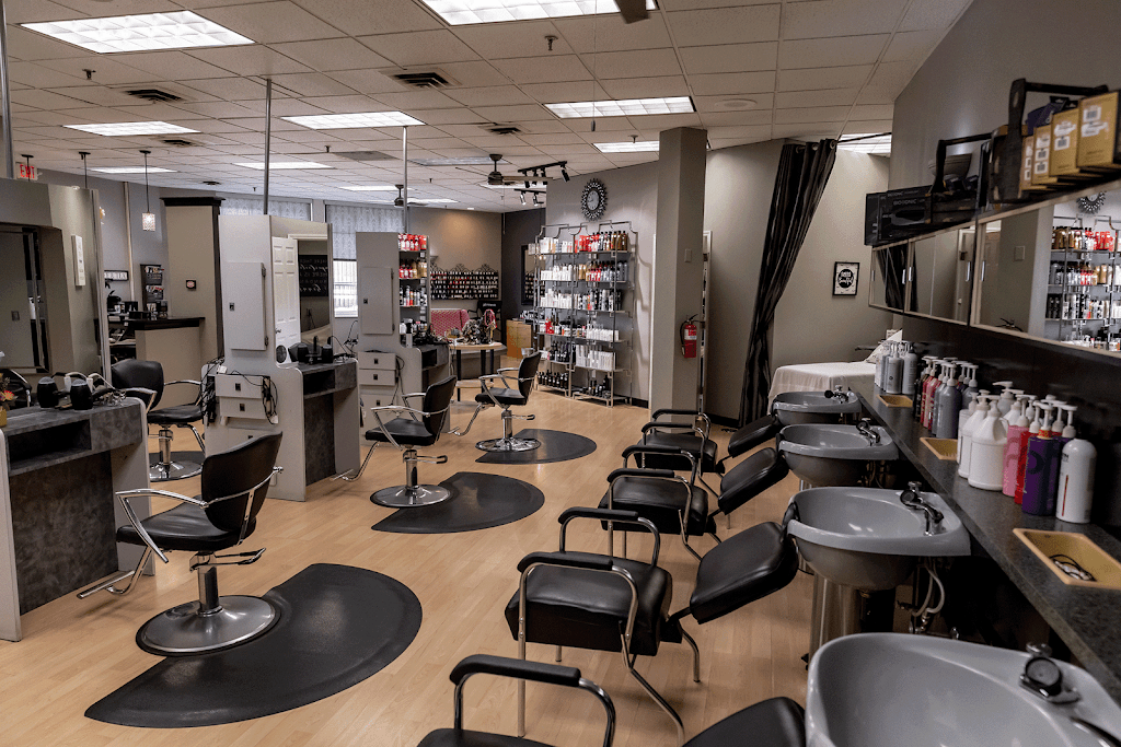 Fringe Salon & Spa | 235 Lamp and Lantern Village, Town and Country, MO 63017, USA | Phone: (636) 207-1000