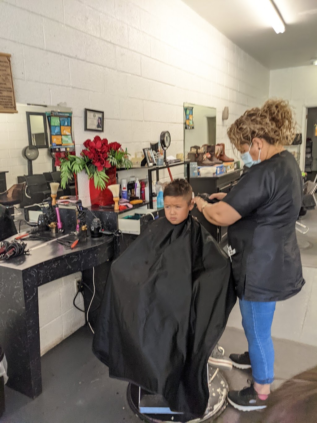 B & M Hair Salon | 13178 Alameda Ave, Clint, TX 79836, USA | Phone: (915) 920-2984