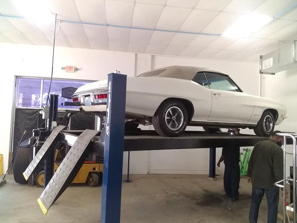 UP TO PARR TRANSMISSIONS, ENGINES & COMPLETE CAR CARE in 15197 Marlboro