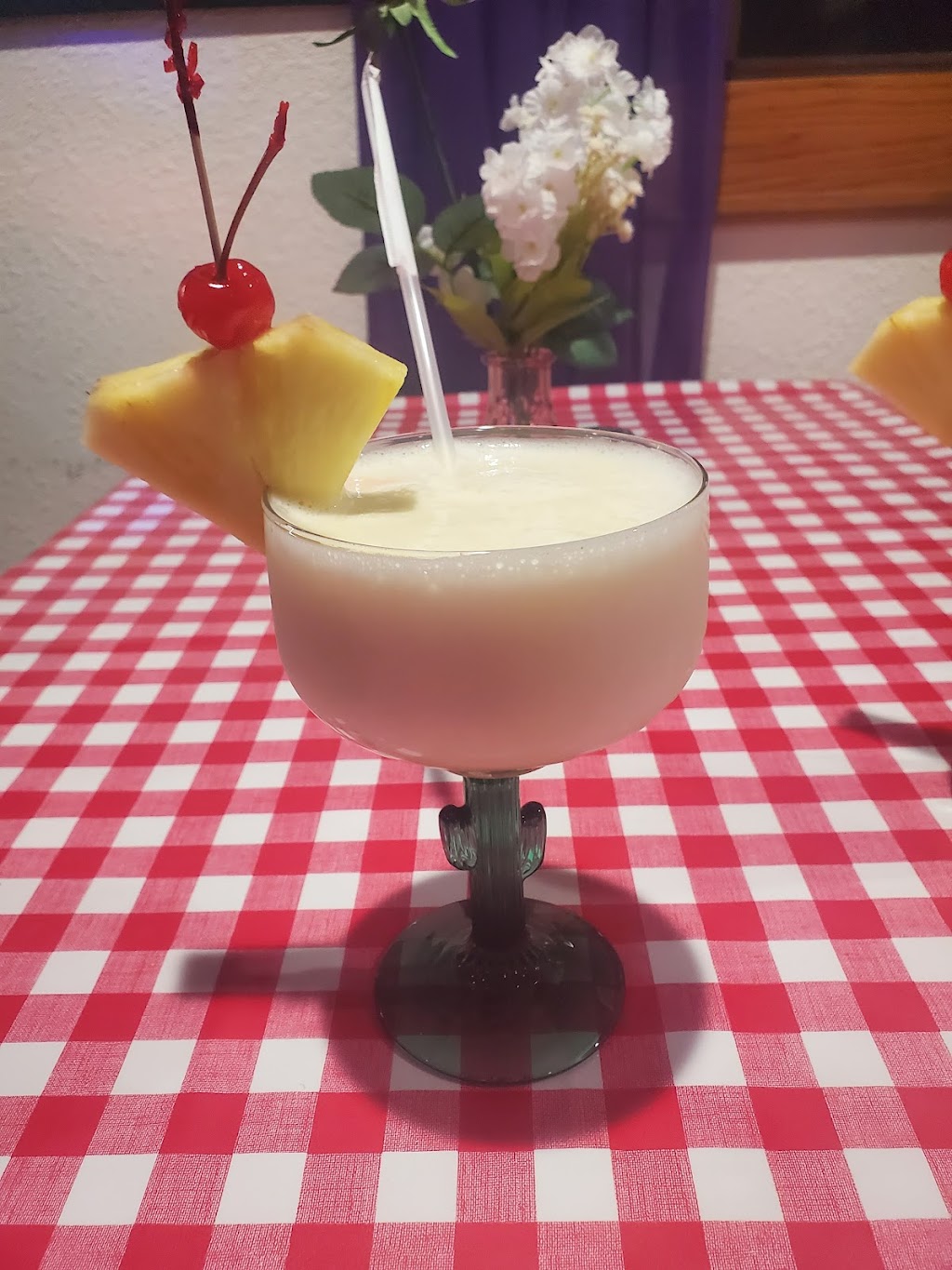 Sol y Luna Mexican American Restaurant | 28432 N Lake Dr, Waterford, WI 53185, USA | Phone: (262) 922-0045