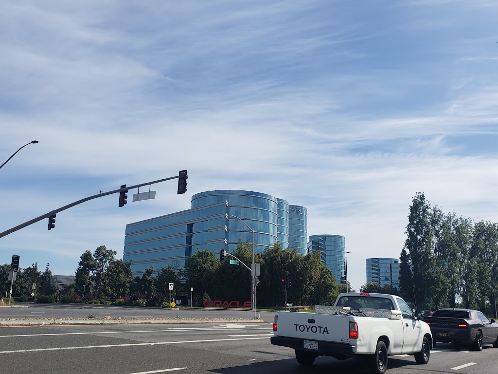 Oracle Cafe 200 | 200 Oracle Pkwy, Redwood City, CA 94065, USA | Phone: (650) 506-3838