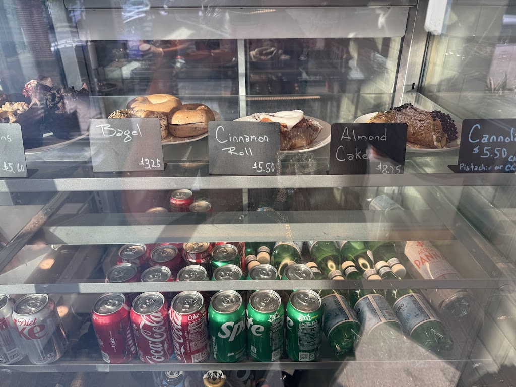 Momento Gelato and Coffee | 2120 Trumbull, Detroit, MI 48216, USA | Phone: (313) 974-6054