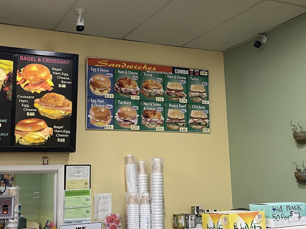 USA Donuts & Croissants | 7455 Lankershim Blvd B, North Hollywood, CA 91605, USA | Phone: (818) 765-3435