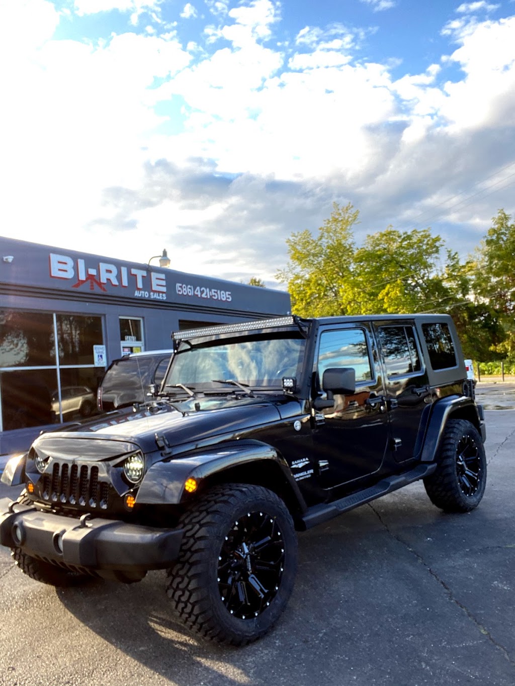 Bi-Rite Auto Sales | 34165 Southbound Gratiot Ave, Clinton Twp, MI 48035, USA | Phone: (586) 421-5185