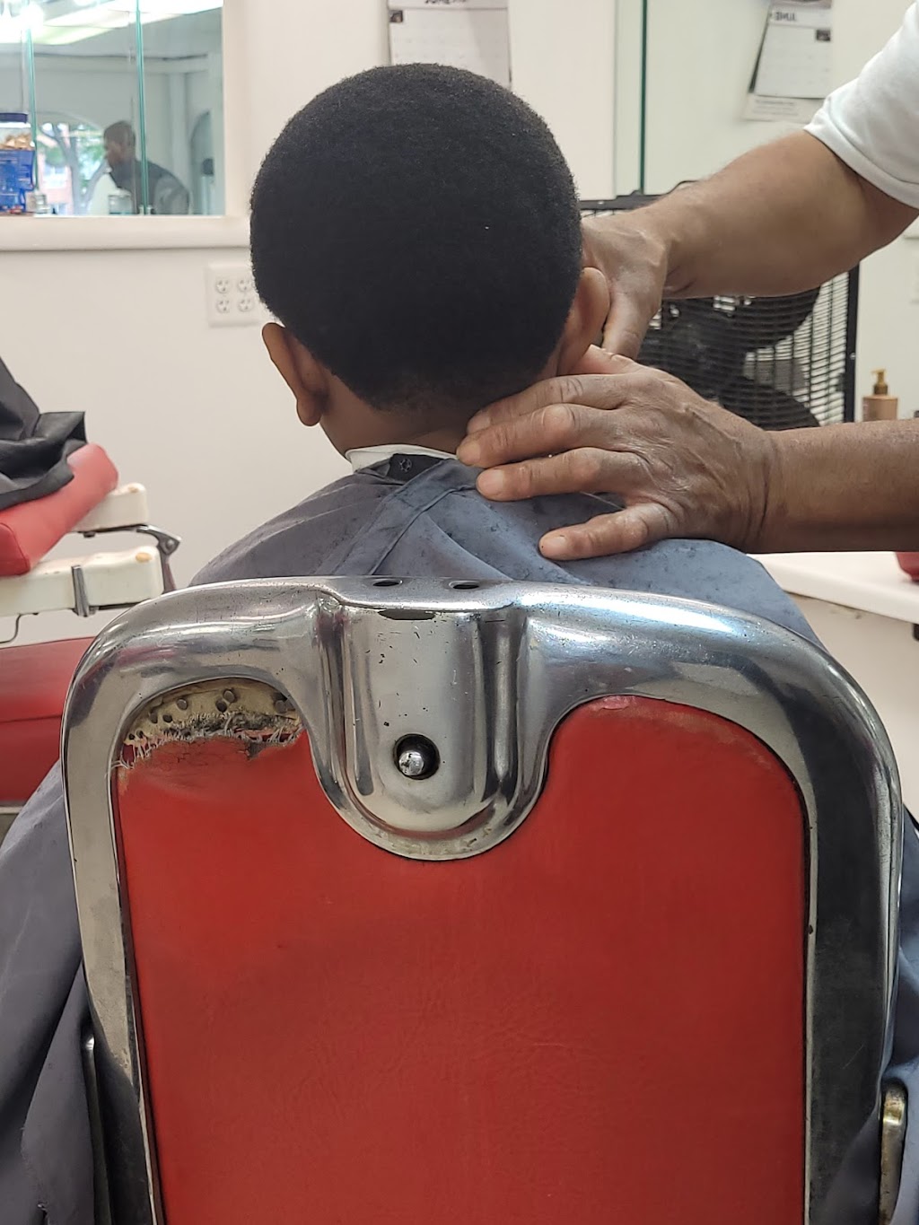 U-Next Barber Shop | 19041 W Seven Mile Rd, Detroit, MI 48219, USA | Phone: (313) 387-8111