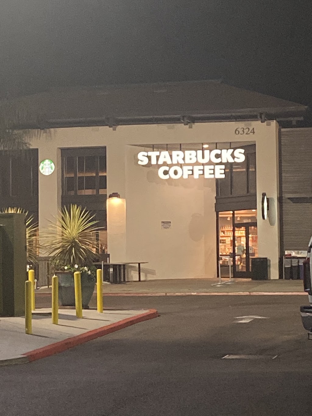 Starbucks | 6290 E Pacific Coast Hwy, Long Beach, CA 90803, USA | Phone: (562) 795-0167