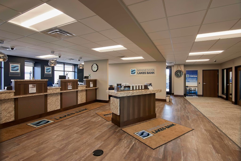 Minnesota Lakes Bank | 2290 Commerce Blvd, Mound, MN 55364, USA | Phone: (952) 472-5556