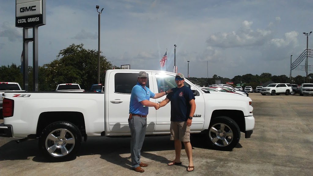 Cecil Graves Chevrolet GMC Truck | 7259 US-61, St Francisville, LA 70775, USA | Phone: (225) 635-3895