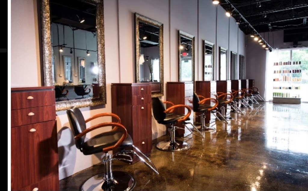 Kelly Nicole Curls And Co. | 4615 Bee Ridge Rd, Sarasota, FL 34233, USA | Phone: (941) 525-8702