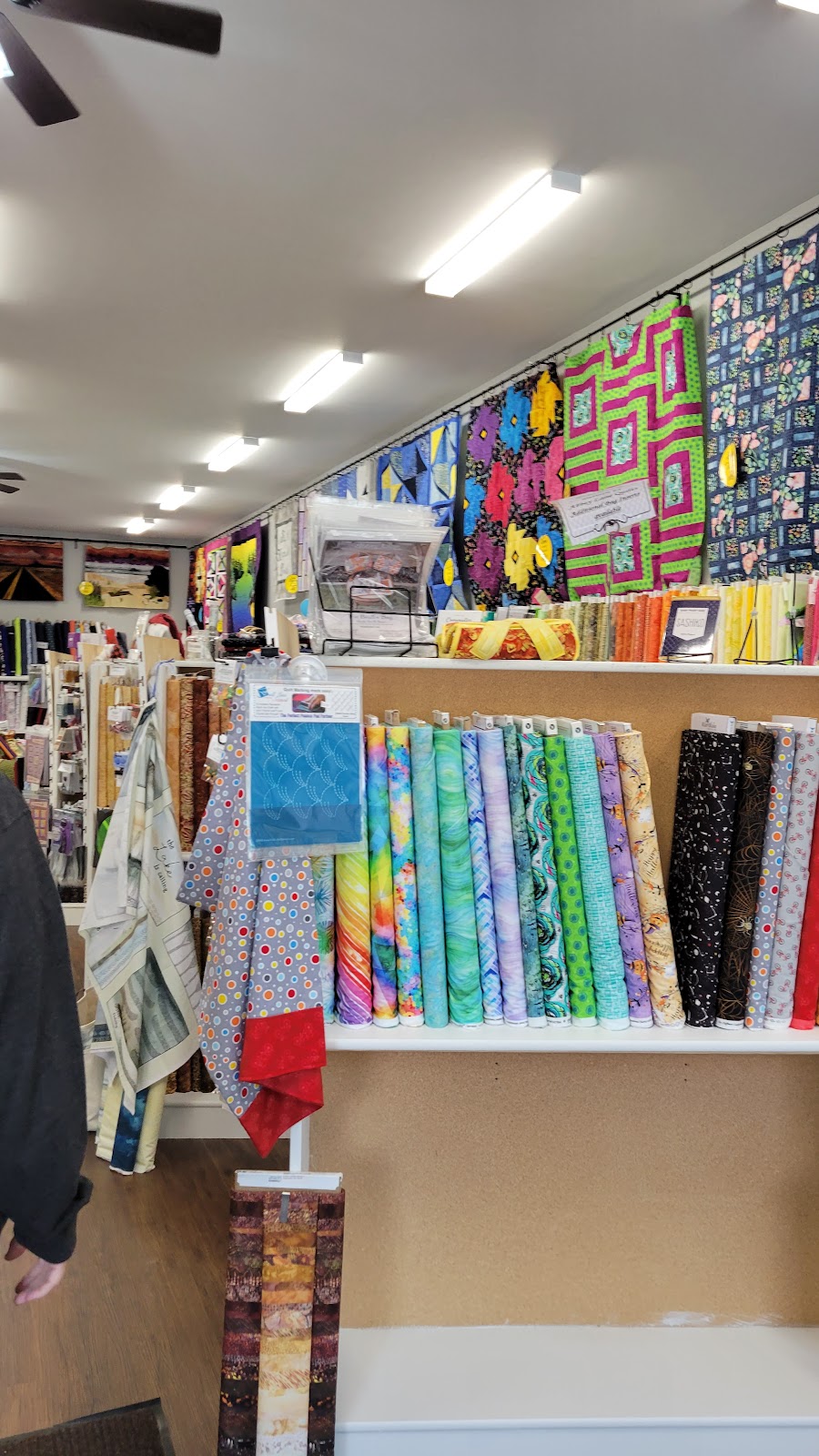 Quilting by the Hearth | 208 Main St S, Lonsdale, MN 55046, USA | Phone: (507) 744-4284