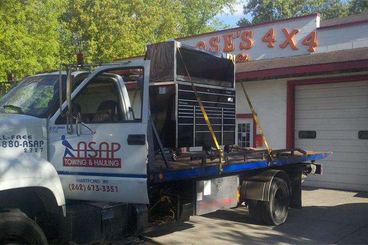 ASAP Towing, Hauling & Mobile Storage | 2940 WI-83, Hartford, WI 53027, USA | Phone: (262) 673-3351