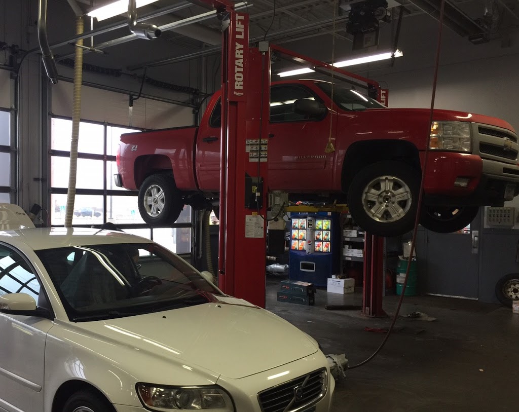 Youngstedts Minnetonka Tire & Auto Service | 14950 MN-7, Minnetonka, MN 55345, USA | Phone: (952) 933-7177