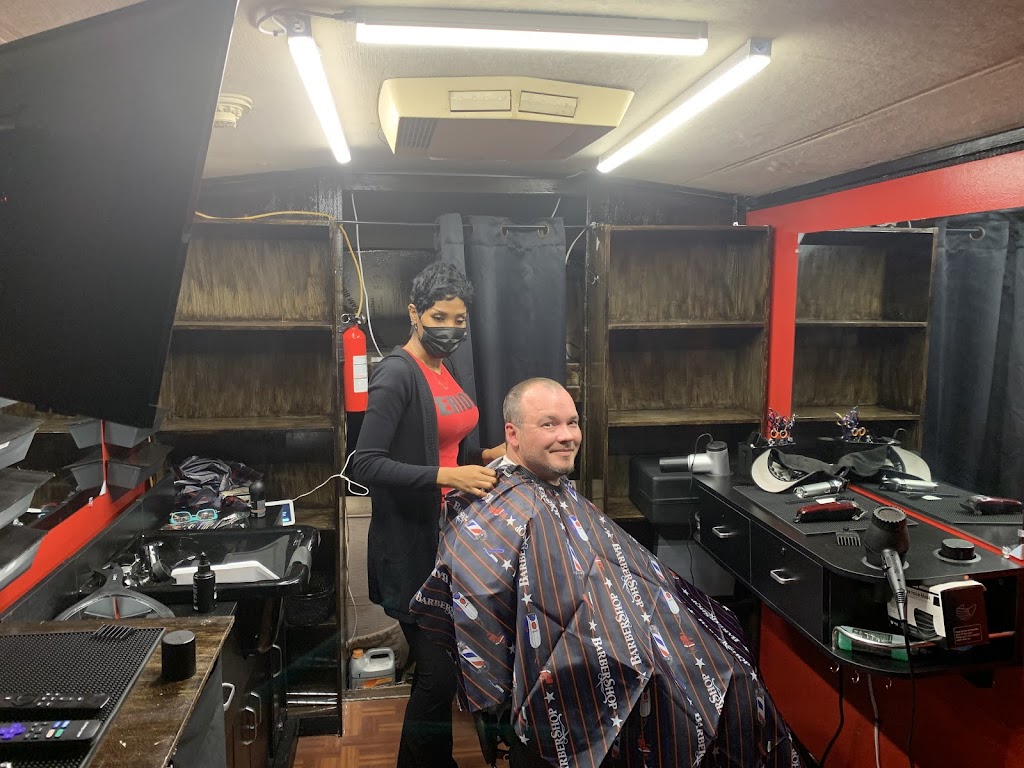 Cut away mobile barbershop | 3740 US Hwy 27, Clermont, FL 34714, USA | Phone: (386) 333-4398