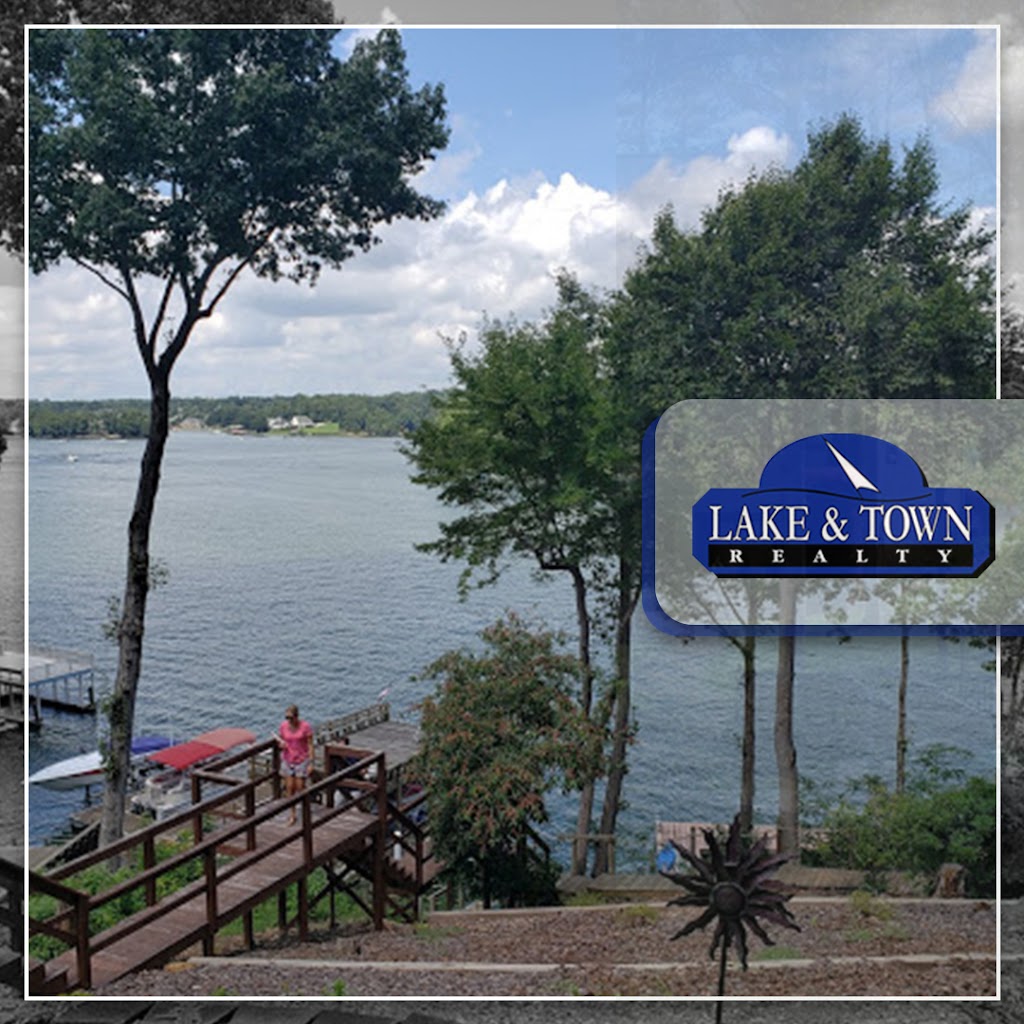 Lake And Town Realty LLC - Lake Norman Realtor | 14315 Maclauren Ln, Huntersville, NC 28078 | Phone: (704) 301-9264