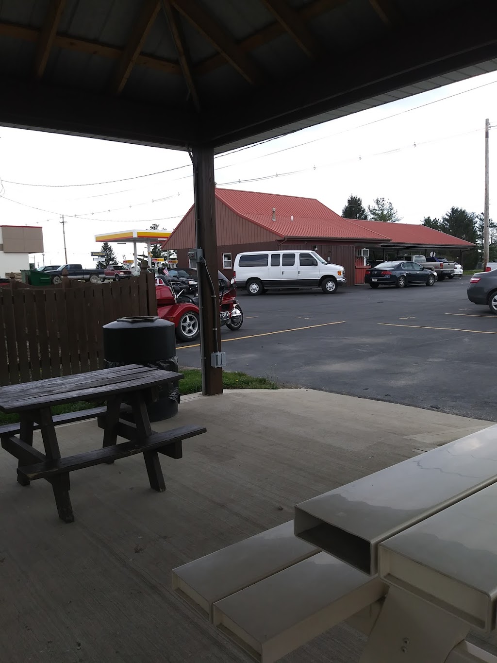 Bummies Drive-In | 1263 S Main St, Bluffton, IN 46714 | Phone: (260) 824-3626