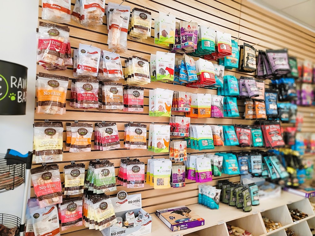 Healthy Furs - Natural Pet Store | 19315 Plum Canyon Rd suite b, Santa Clarita, CA 91350, USA | Phone: (661) 660-3877