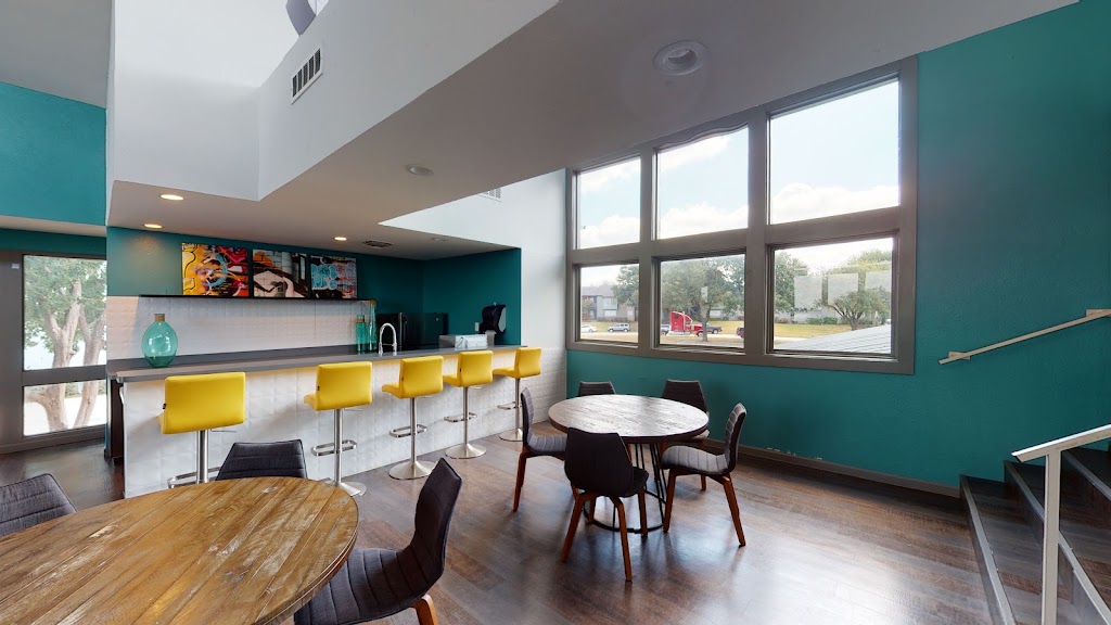 Circuit At The Grid | 2011 Lincoln Dr, Arlington, TX 76011, USA | Phone: (817) 402-0237