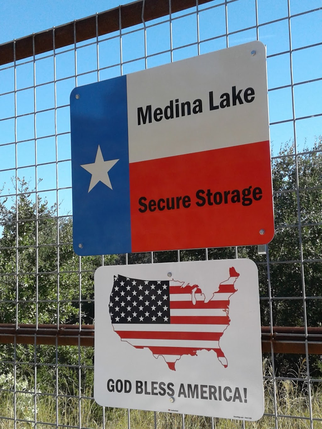 Medina Lake Secure Storage | 525 Center St, Lakehills, TX 78063, USA | Phone: (210) 336-1616