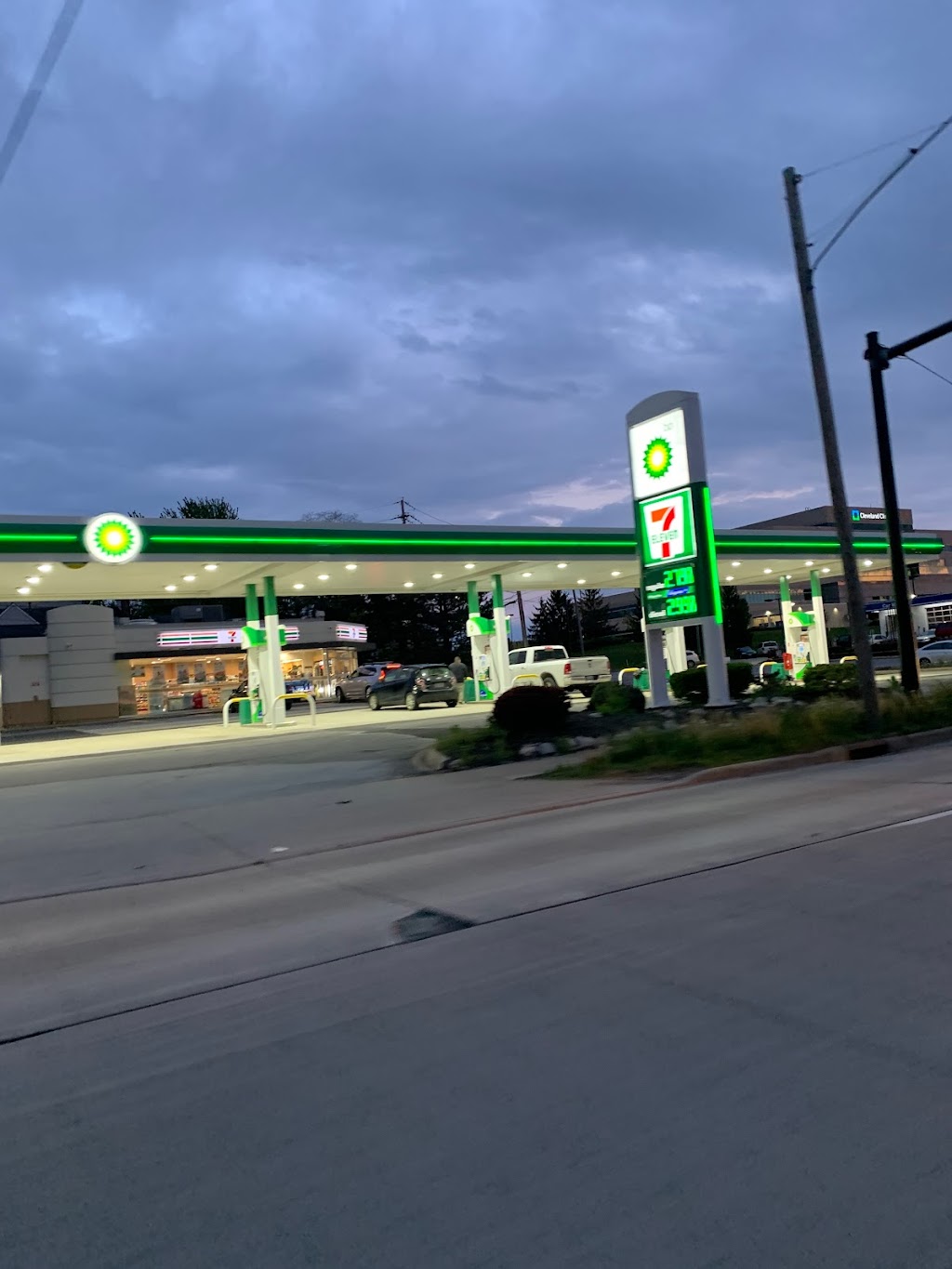 bp | 16625 Royalton Rd, Strongsville, OH 44136, USA | Phone: (440) 238-8455