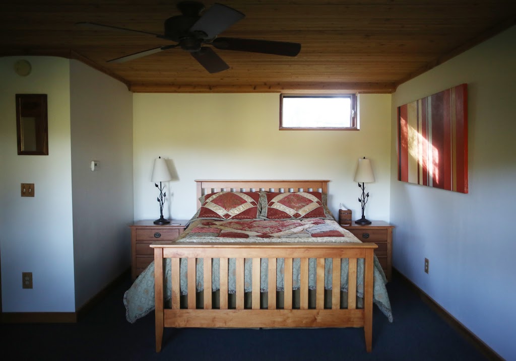 Lant Hill Farm Bed & Breakfast | 687 McEachron Hill Rd, Argyle, NY 12809, USA | Phone: (518) 638-8003