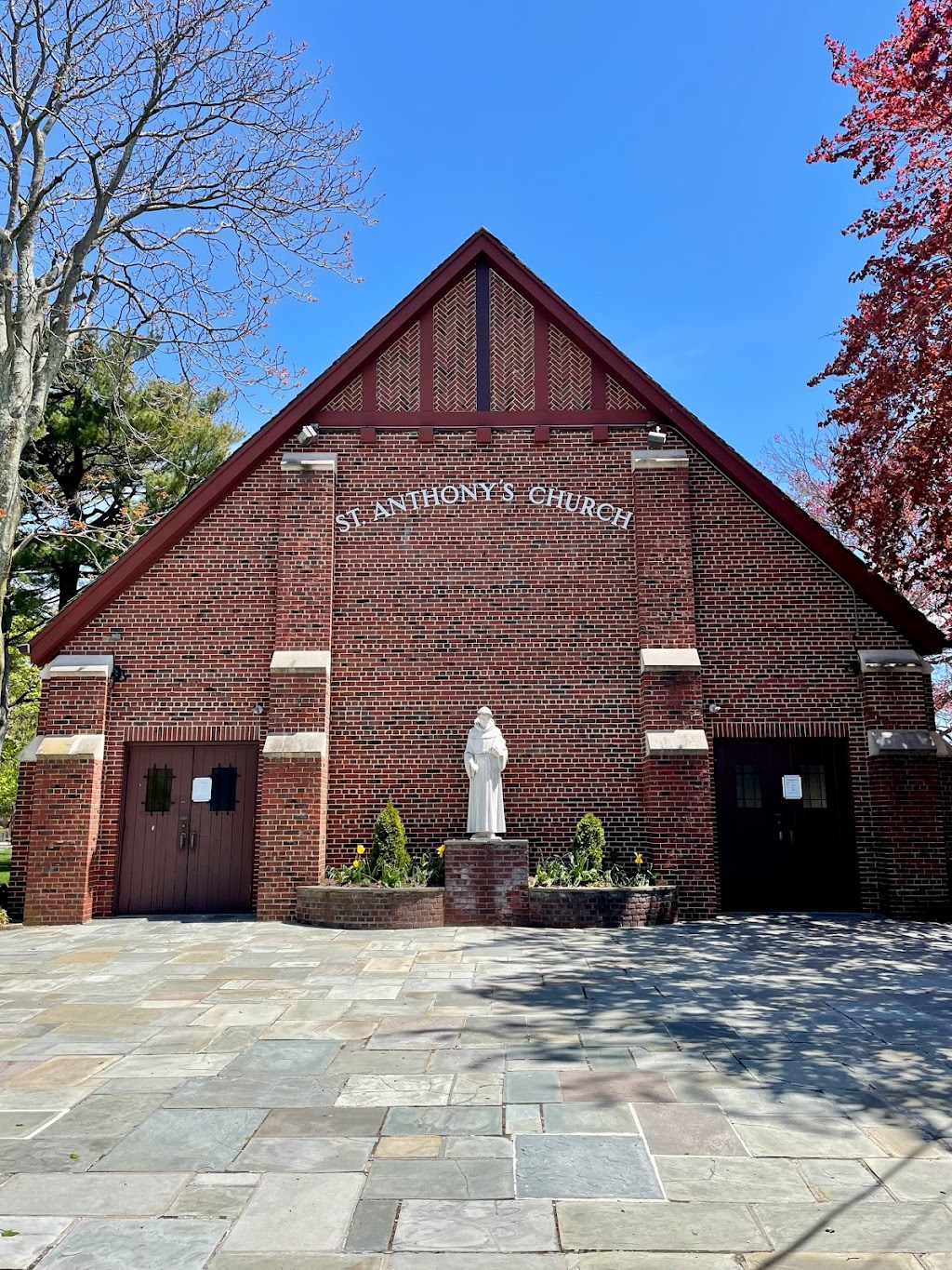 St Anthonys Roman Catholic Church | 88 Anchor Ave, Oceanside, NY 11572, USA | Phone: (516) 764-0048