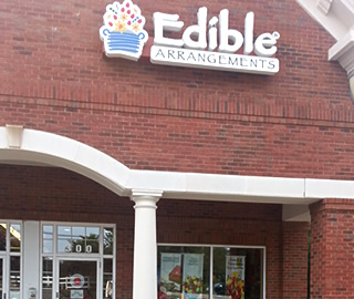 Edible Arrangements | 1125 Woodstock Rd Suite 300, Roswell, GA 30075, USA | Phone: (770) 650-7900