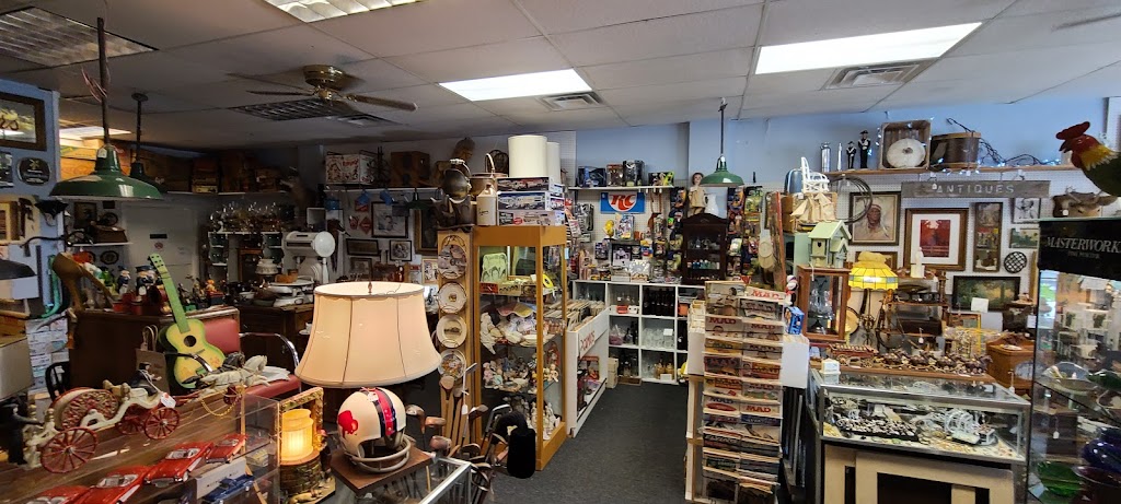 On The Hunt Antiques | 5598 Dixie Hwy, Waterford Twp, MI 48329, USA | Phone: (248) 742-1142