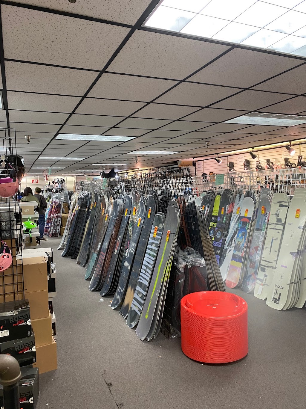 Ski & Snowboard Outlet | 9034 Huntington Dr, San Gabriel, CA 91775, USA | Phone: (626) 287-0736