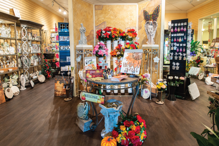 Baue Funeral Home Cave Springs | 3950 W Clay St, St Charles, MO 63301, United States | Phone: (636) 946-7811