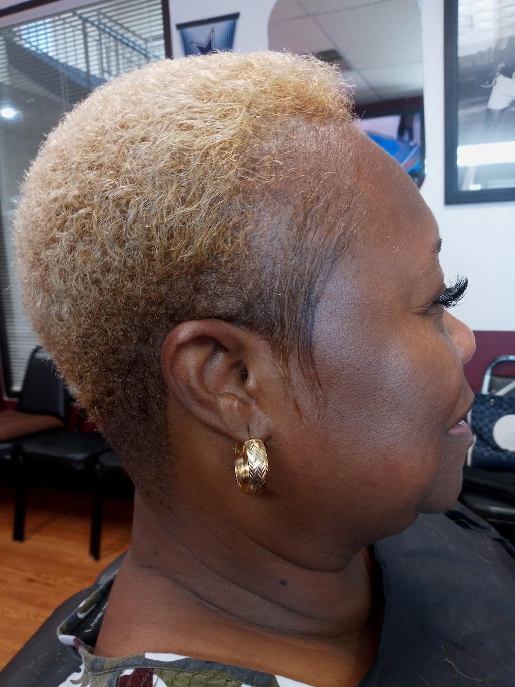 Boss Cuts By Don Jones | 1601 E Lamar Blvd #103-D, Arlington, TX 76011, USA | Phone: (817) 852-5407