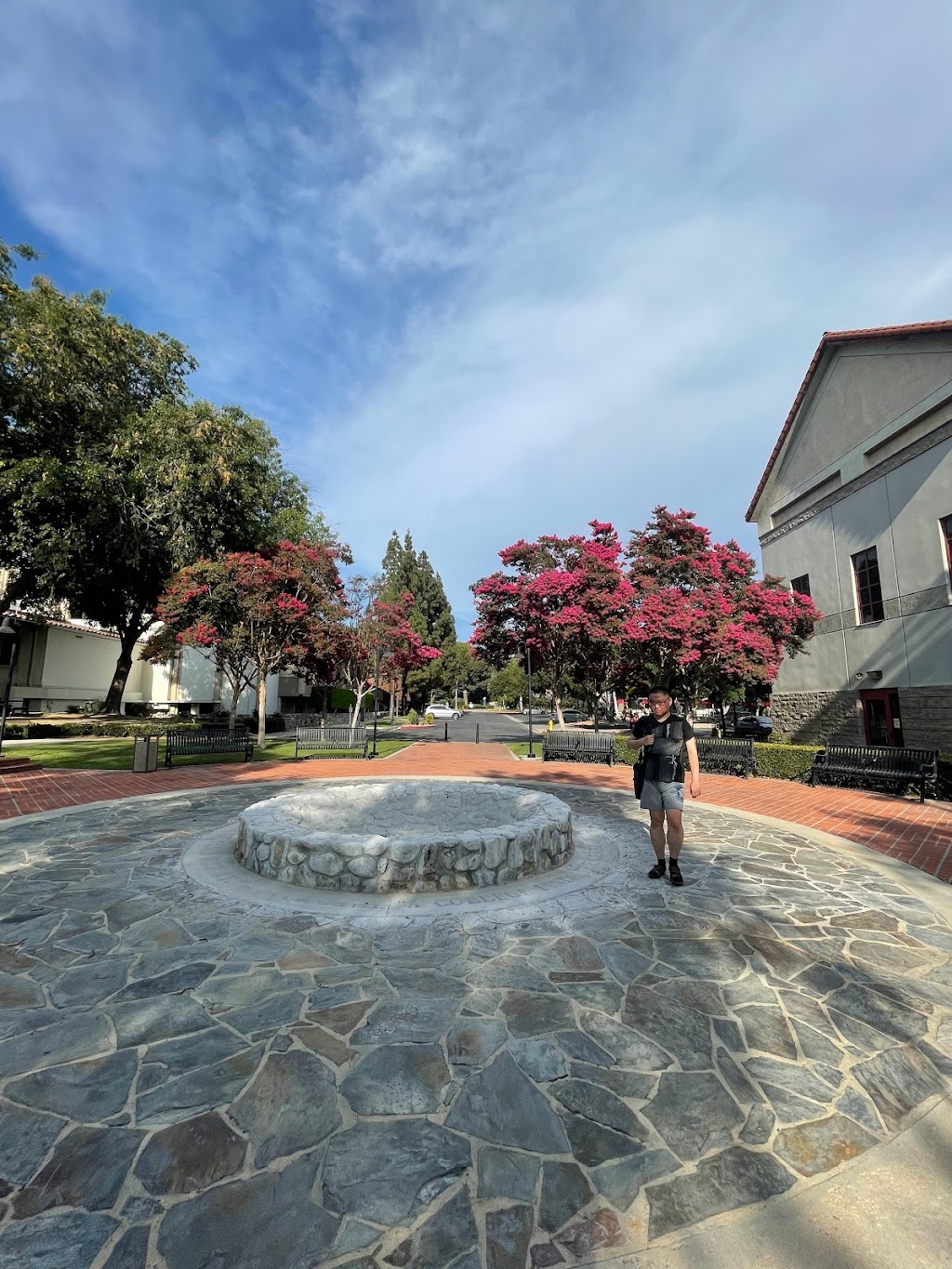 Claremont Graduate University | 150 E 10th St, Claremont, CA 91711, USA | Phone: (909) 621-8000