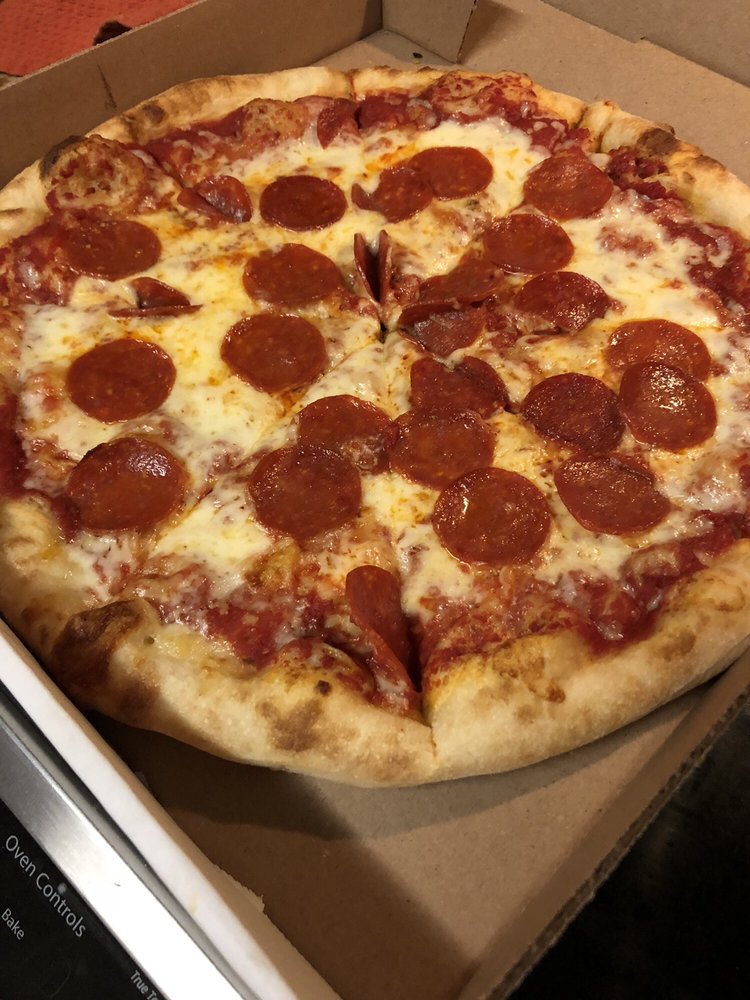 Milanos Pizza | 4680 Merchants Park Cir #218, Collierville, TN 38017, USA | Phone: (901) 853-0555