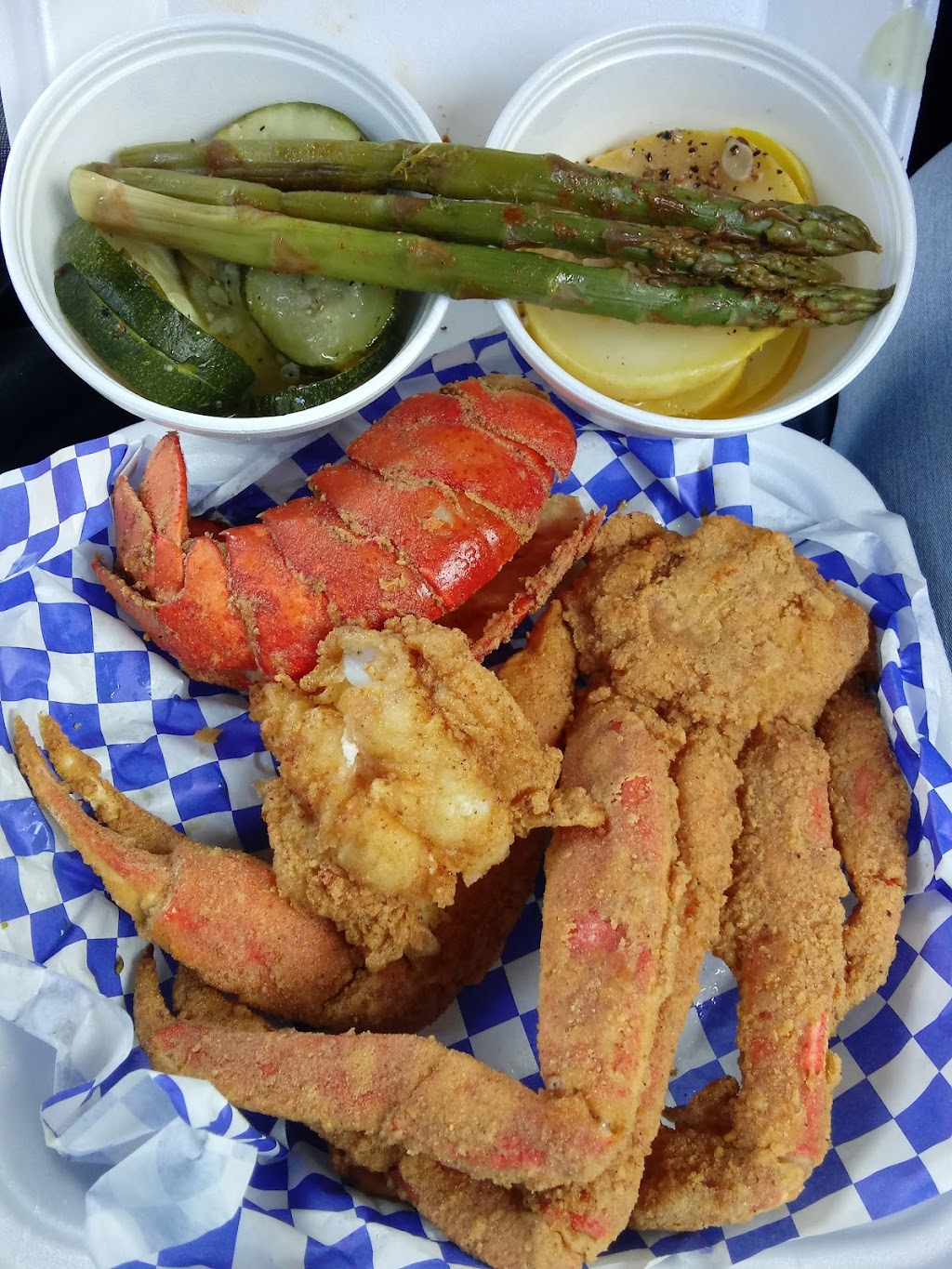 DeeOs Seafood | 2256 N Germantown Pkwy, Cordova, TN 38016, USA | Phone: (901) 443-5312