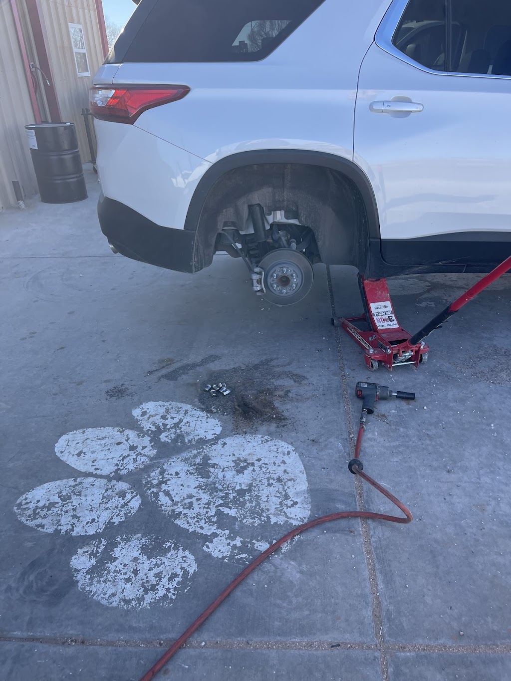 Hernandez Tire Shop | 1525 Avenue C, Tahoka, TX 79373, USA | Phone: (806) 928-1864