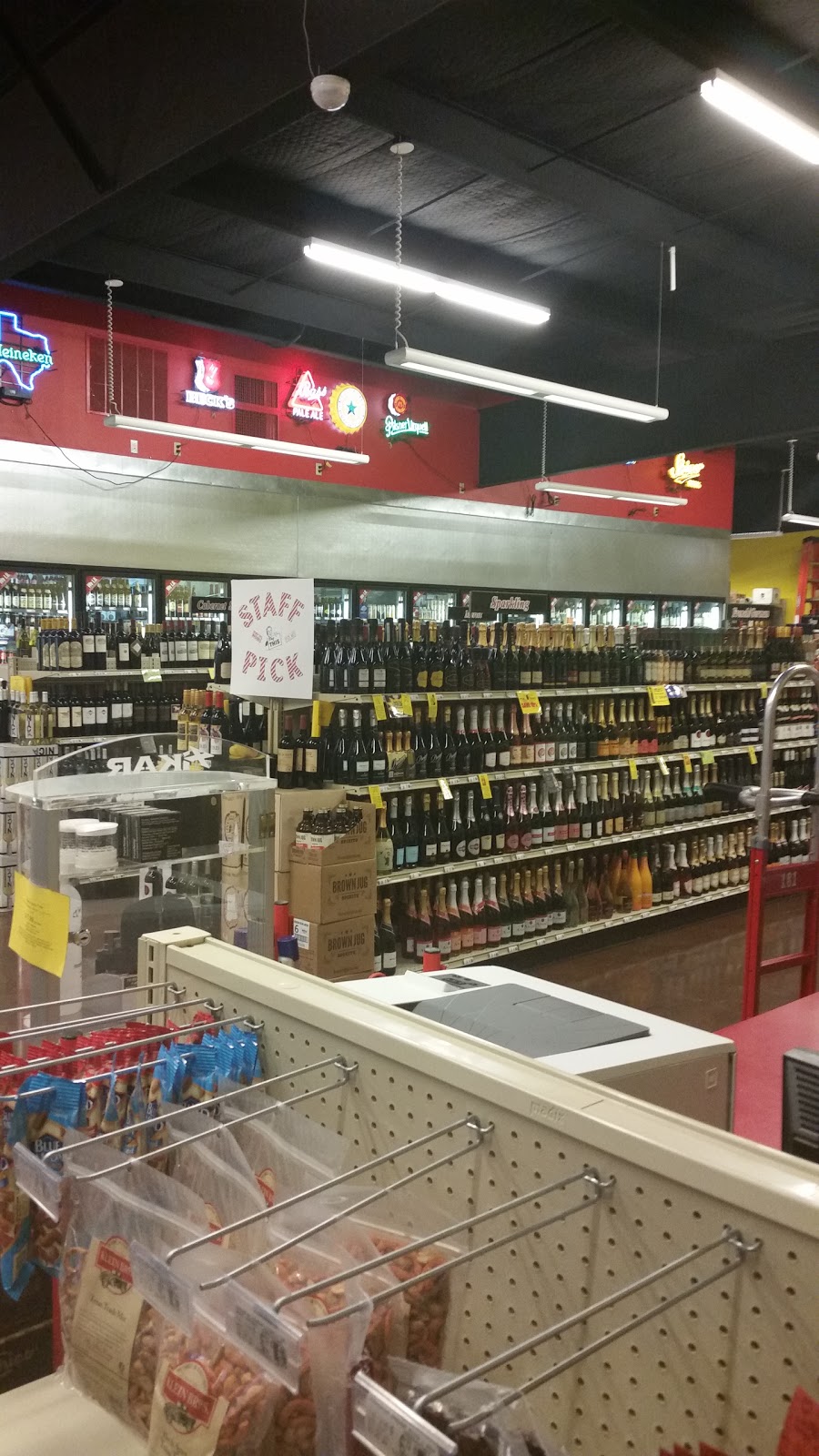 Docs Liquor Store | 641 US-62, Wolfforth, TX 79382, USA | Phone: (806) 771-2337