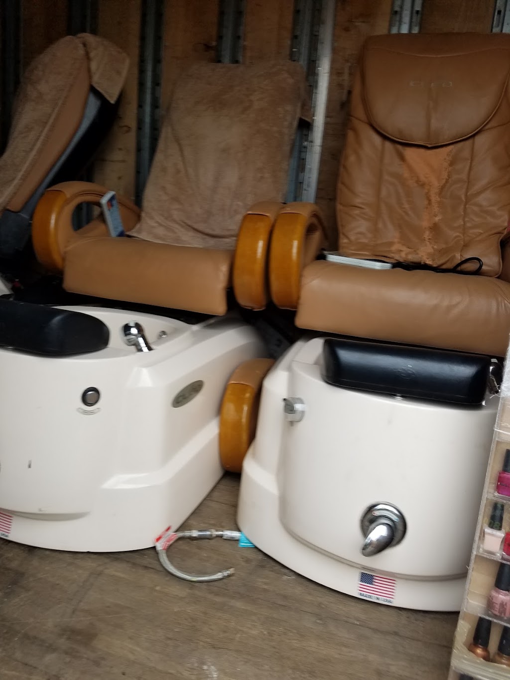 Syosset Trux Sales Inc | 1561 Stewart Ave, Westbury, NY 11590, USA | Phone: (516) 683-9110