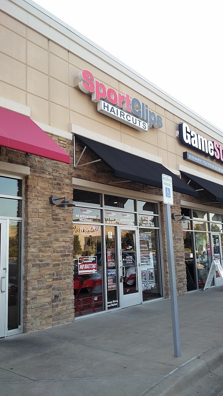 Sport Clips Haircuts of Timber Creek Crossing | 6176 Retail Rd #200, Dallas, TX 75231, USA | Phone: (214) 361-2366