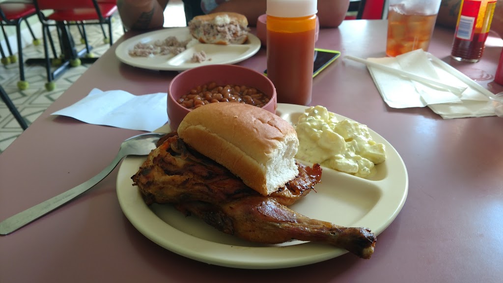 Excell Market Bar-B-Q | 3102 Ashland City Rd, Clarksville, TN 37043, USA | Phone: (931) 358-3638