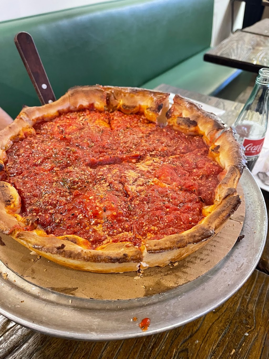 Chicago Stuffed Pizza Co. | 7965 Melrose Ave, Los Angeles, CA 90046, USA | Phone: (323) 879-9773